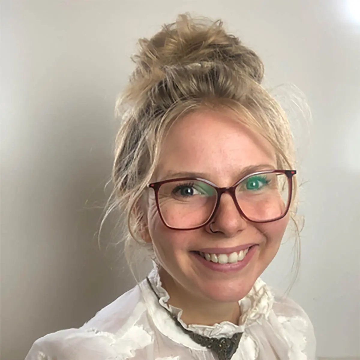 Julia Roth – AVGS Coaching Julia Roth - AVGS Coaching